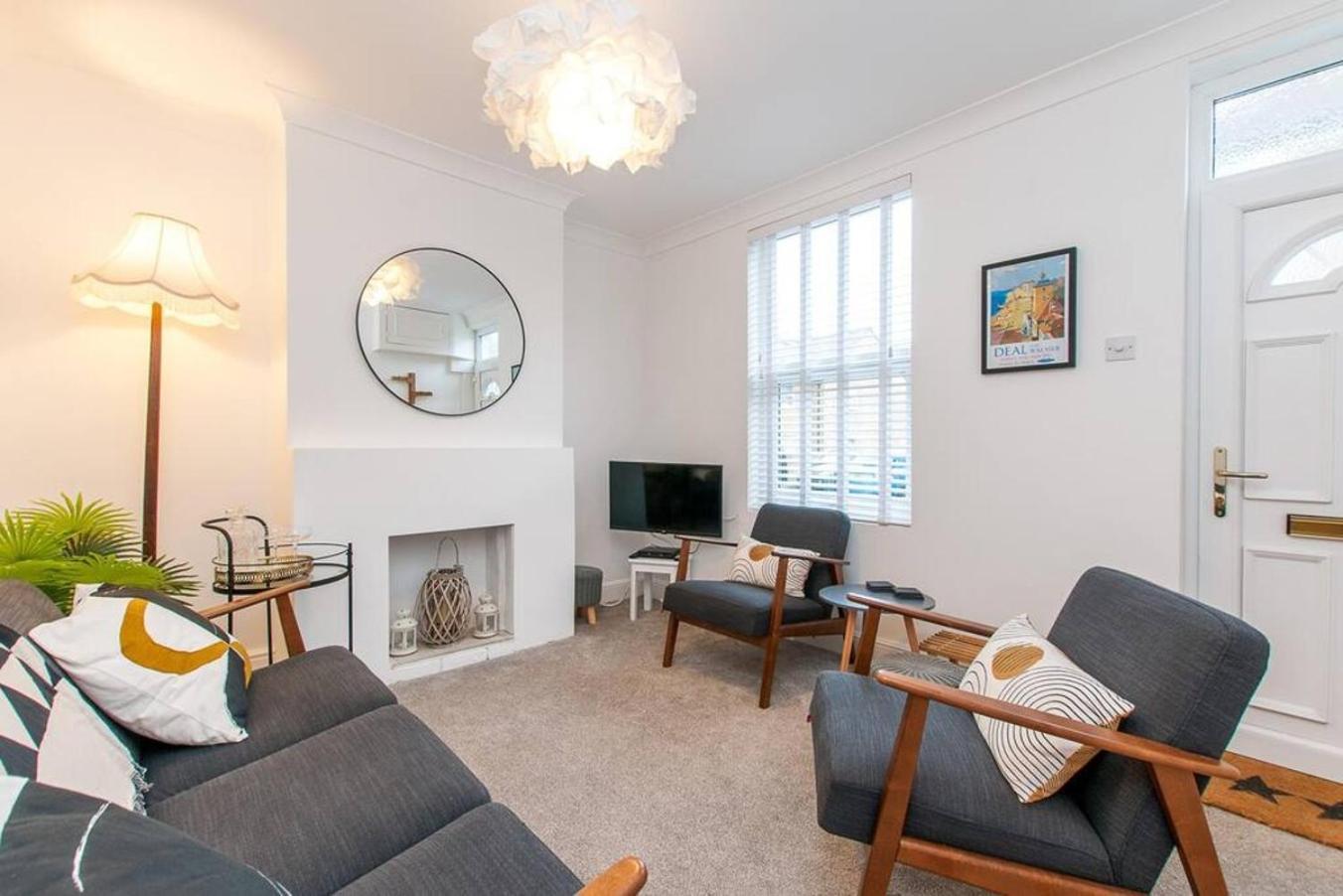 Coal Miners Cottage - Moments To Seafront Deal Exterior photo